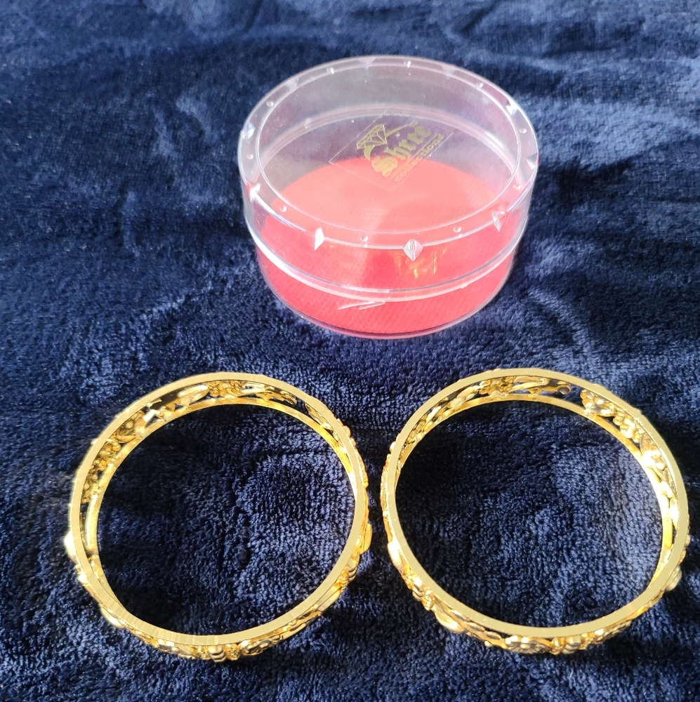 Gold plated bangles - Picture 3 of 4
